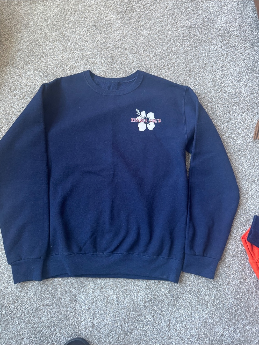 Trader Joe’s Employee Navy Hibiscus Crewneck Medium